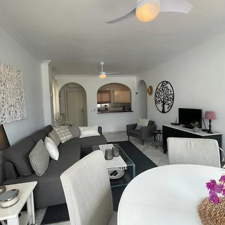 Apartment Miramar - Luxury Near Burriana With Pool Nerja