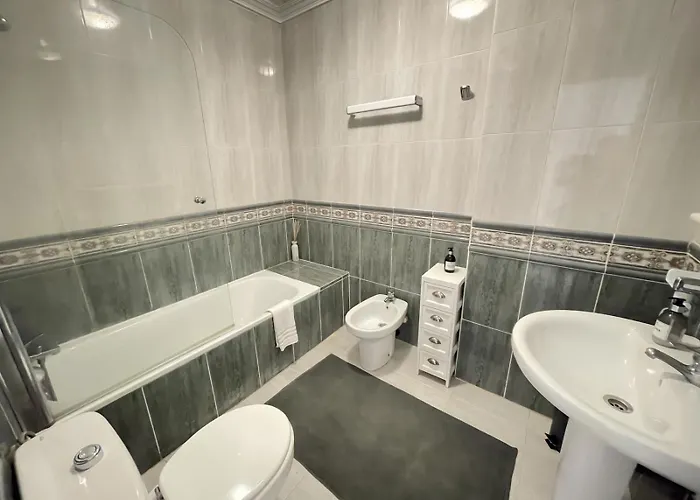 Miramar - Near Burriana With Pool Apartment Nerja